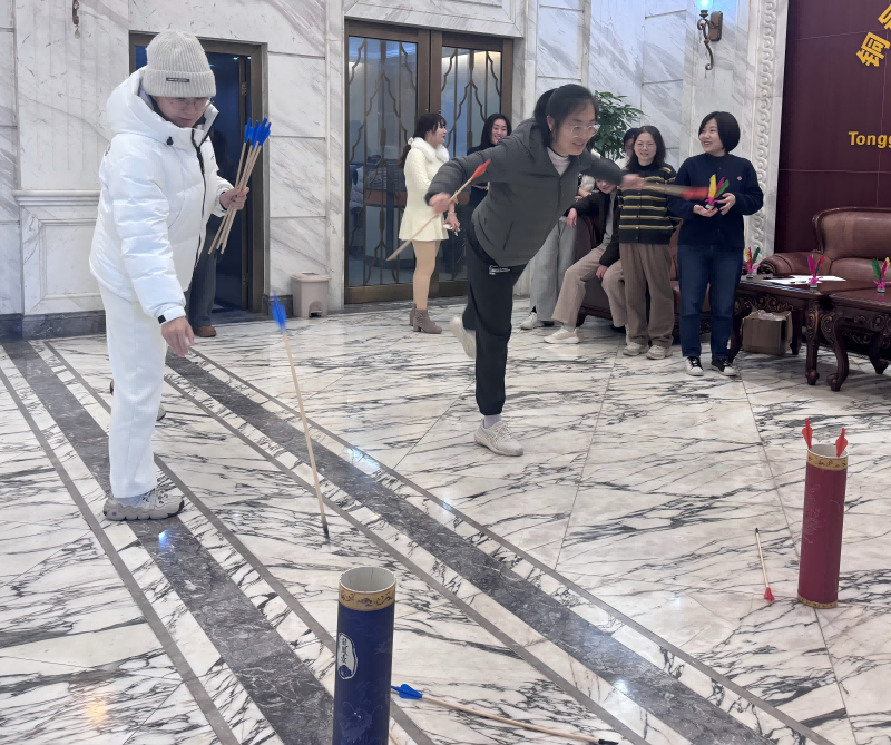 綻巾幗芳華 赴美好時光——銅冠金源期貨舉辦三八婦女節趣味活動